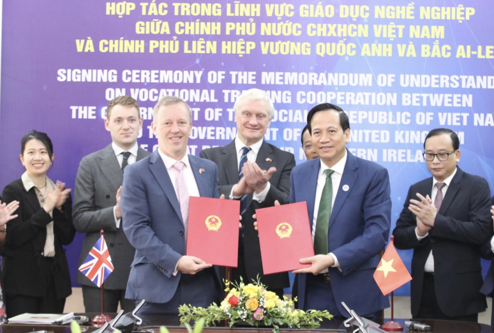 Việt Nam hợp tác phát triển giáo dục nghề nghiệp với Liên hiệp Vương quốc Anh và Bắc Ai-len
