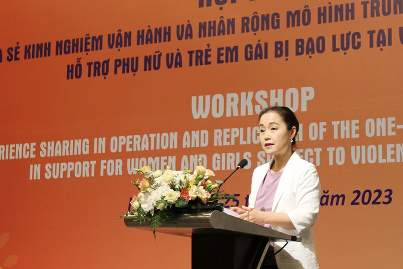 Chia sẻ kinh nghiệm trong việc vận hành và nhân rộng mô hình Trung tâm dịch vụ một cửa hỗ trợ phụ nữ và trẻ em gái bị bạo lực tại Việt Nam