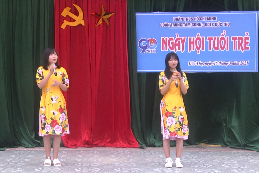 Trung tâm GDNN-GDTX Đức Thọ: Tổ chức Ngày hội tuổi trẻ nhân dịp kỷ niệm 90 năm ngày thành lập Đoàn TNCS Hồ Chí Minh