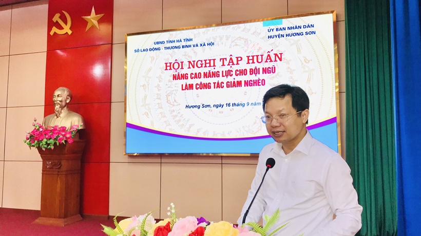 Nâng cao năng lực cho đội ngũ cán bộ làm công tác giảm nghèo tại cơ sở thuộc huyện Hương Sơn.