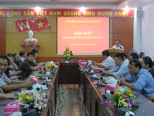Sở Văn hóa, Thể thao và Du lịch tổ chức gặp mặt nhân ngày Phụ nữ Việt Nam (20/10/1930 - 20/10/2014).