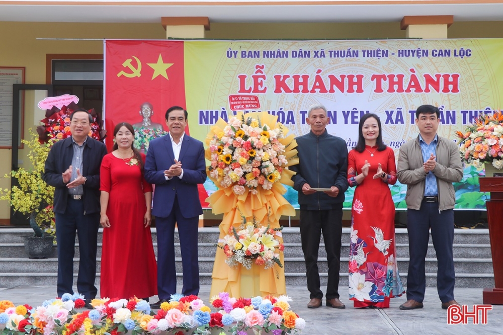Chủ tịch UBND tỉnh dự lễ khánh thành nhà văn hoá ở Can Lộc