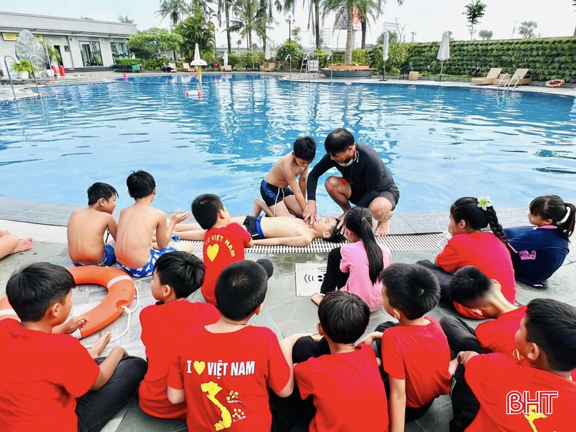 Đa dạng hoạt động phòng chống đuối nước cho trẻ em Hà Tĩnh