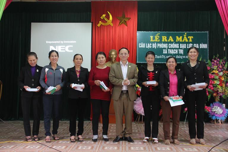 Sở Văn hoá - Thể thao và Du lịch Hà Tĩnh tổ chức lễ ra mắt CLB phòng chống bạo lực gia đình tại xã Thạch Trị