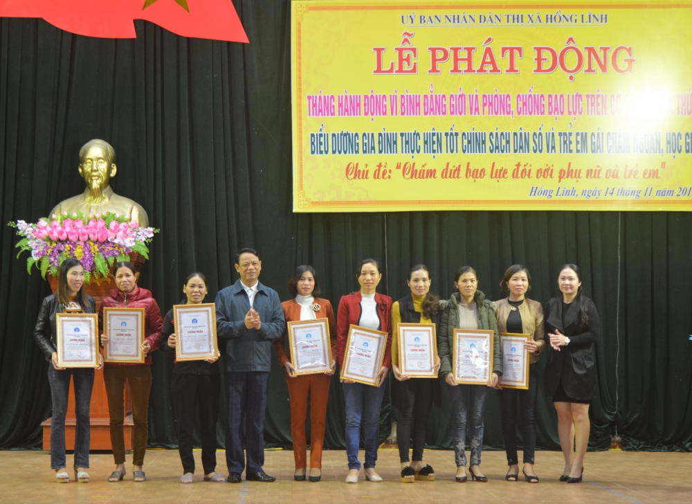 Thị xã Hồng Lĩnh tổ chức Lễ phát động tháng hành động vì bình đẳng giới và phòng chống bạo lực trên cơ sở giới năm 2019.