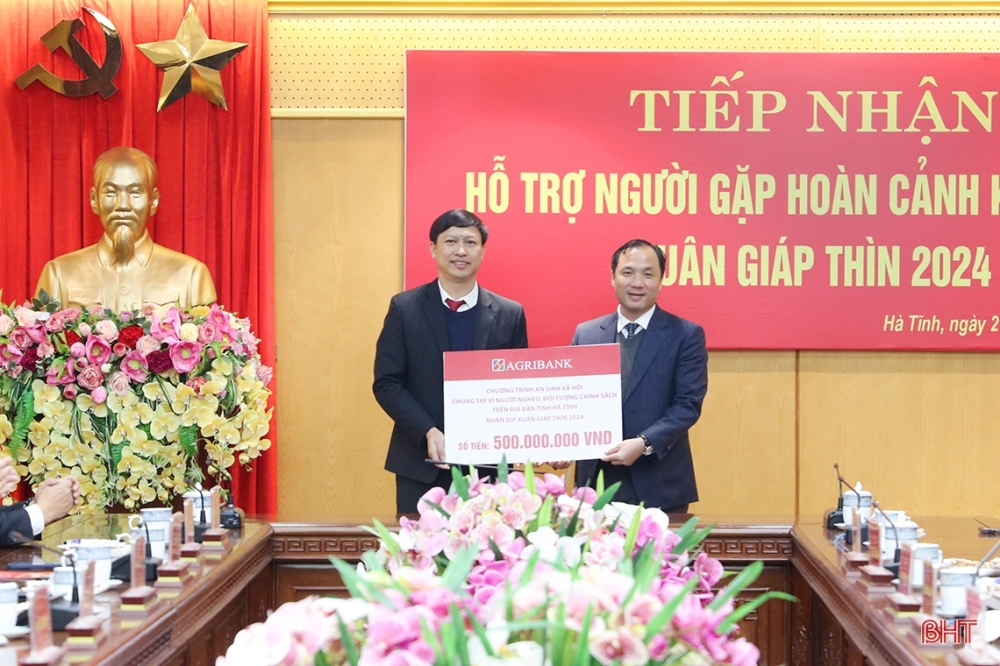 Tiếp nhận 4,5 tỷ đồng hỗ trợ người gặp hoàn cảnh khó khăn ở Hà Tĩnh