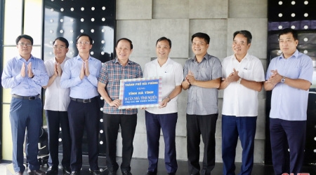 Thành phố Hải Phòng trao tặng tỉnh Hà Tĩnh 10 căn nhà tình nghĩa